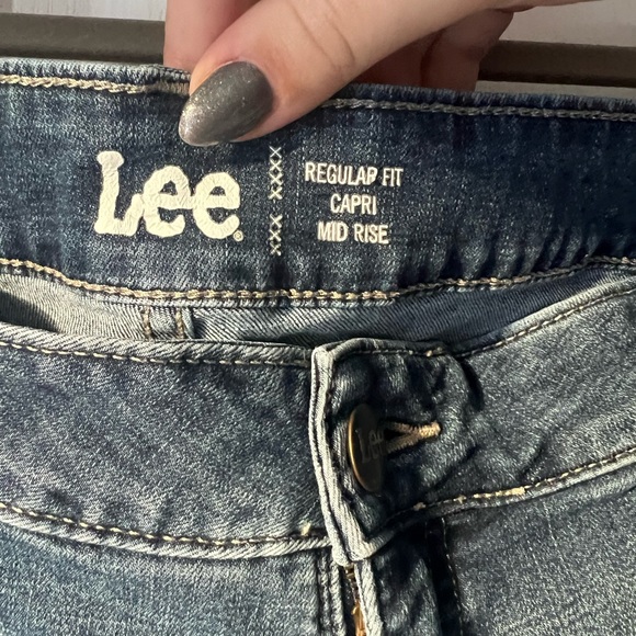 LEE Plus size capri style jeans - Picture 2 of 4